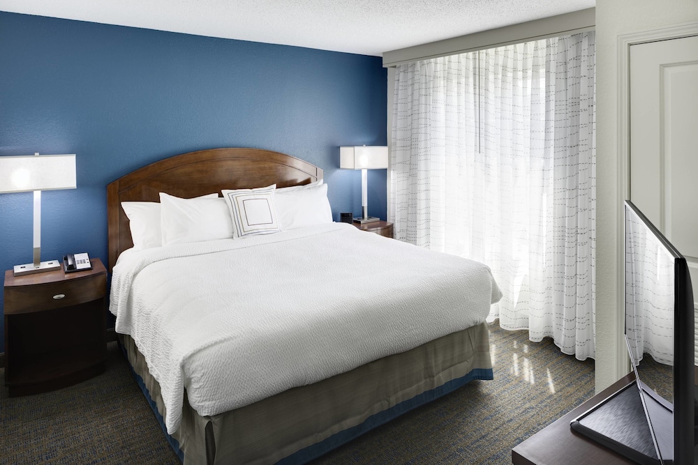 Residence Inn by Marriott Milford 8/28