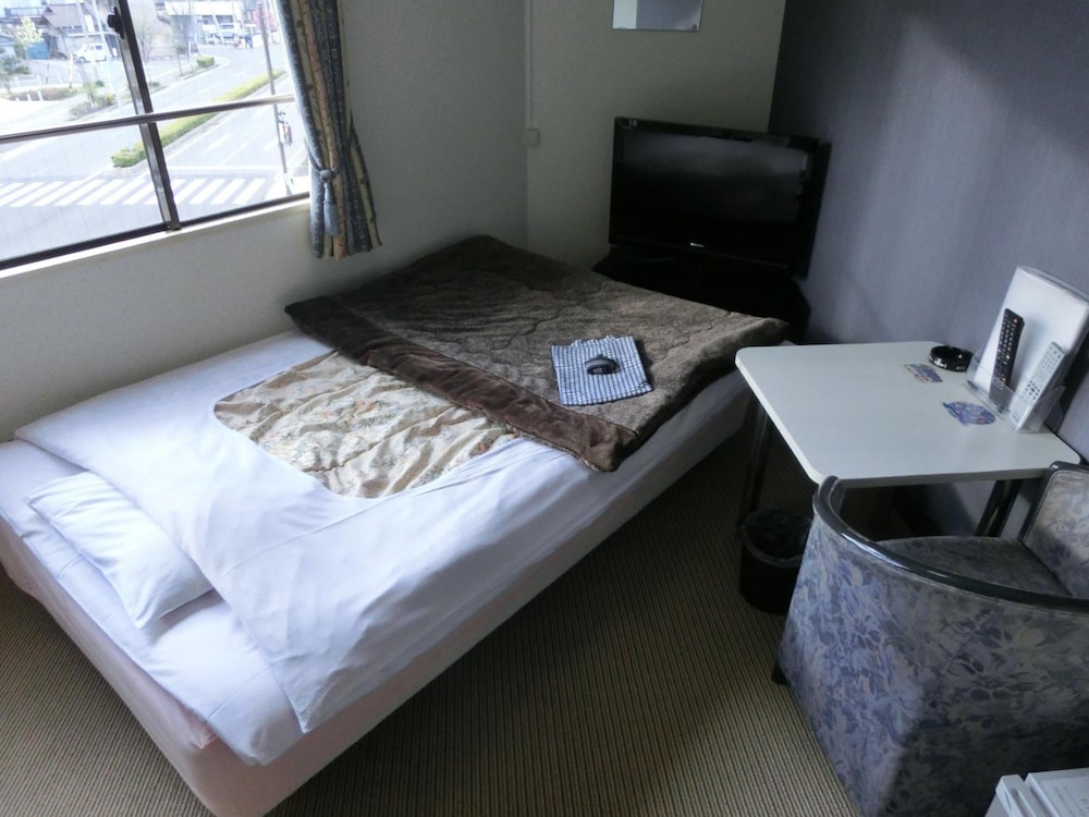 Biz Hotel Shiojiri Ekimae 24/25