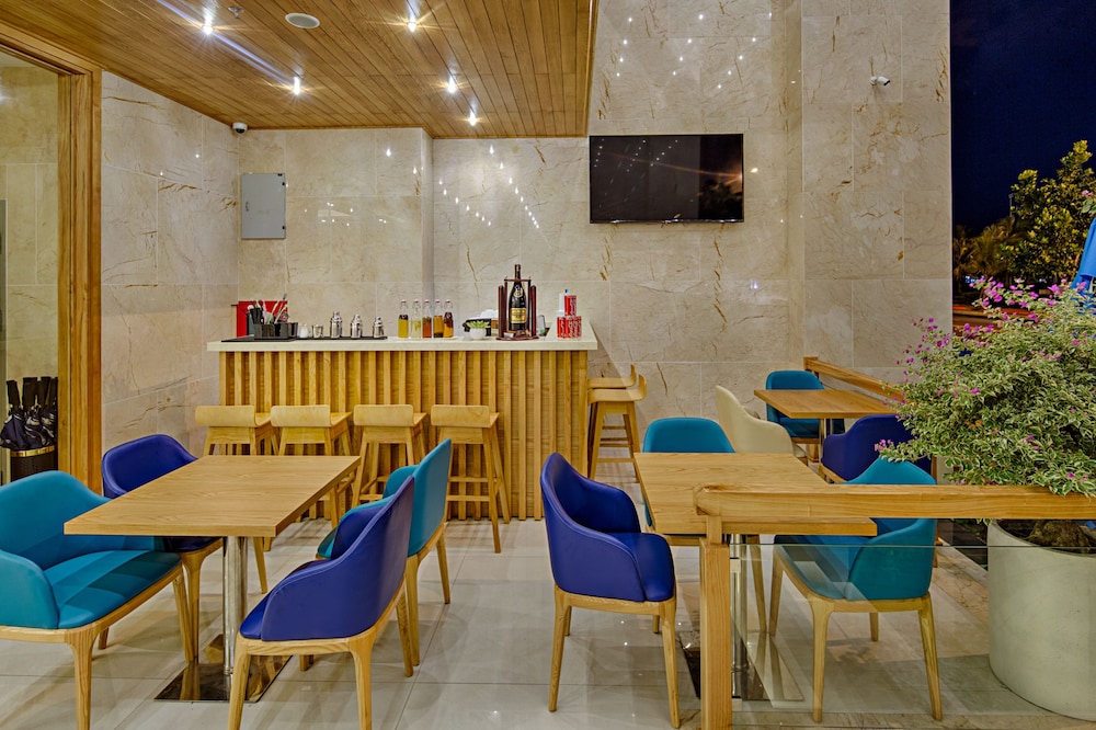 Seashore Hotel & Apartment 48/66