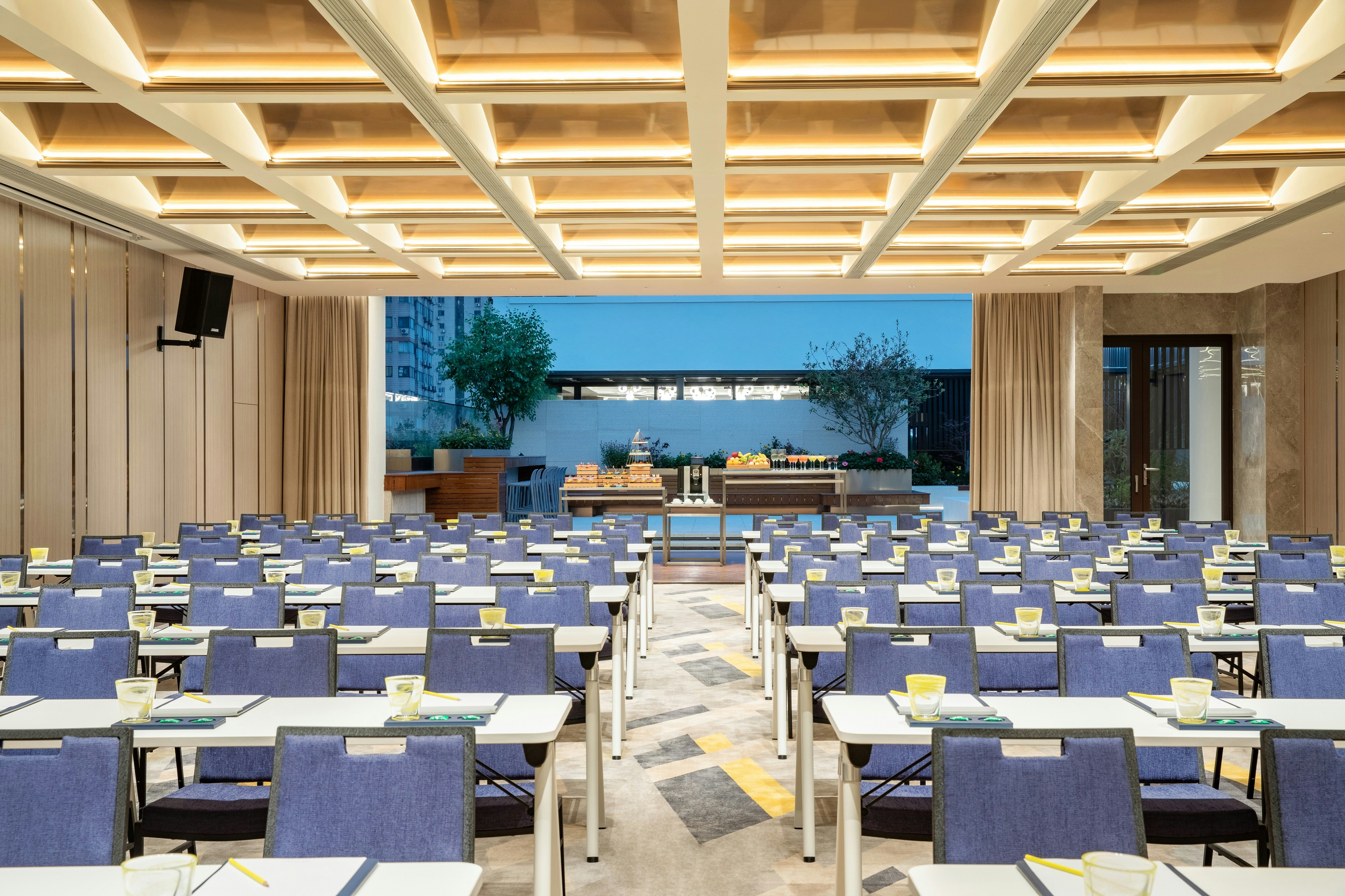 voco Nanjing Oriental Pearl 24/37