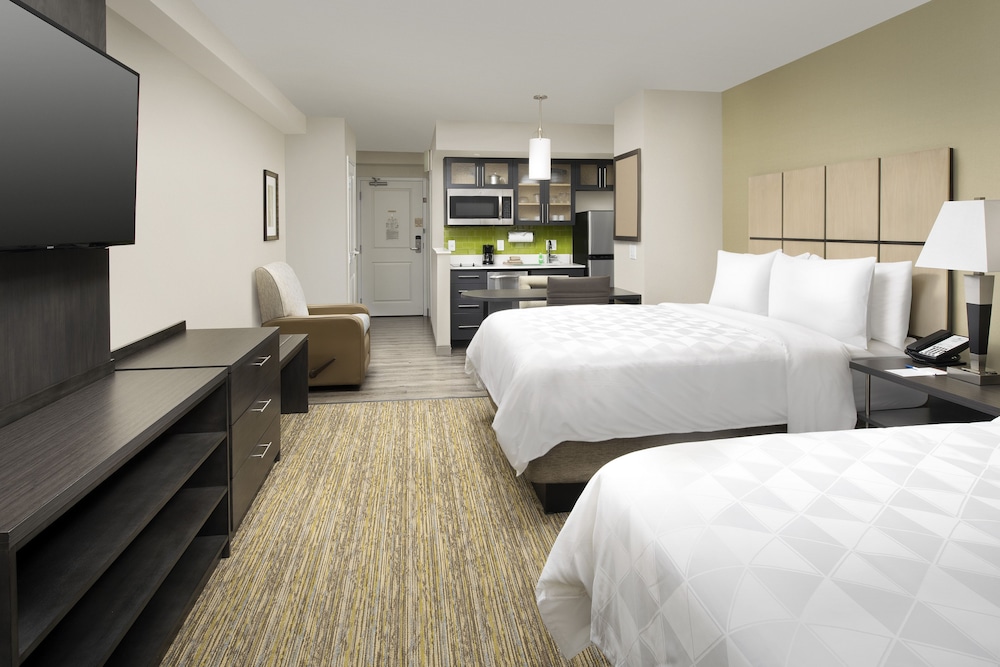 Candlewood Suites Alexandria West 10/58
