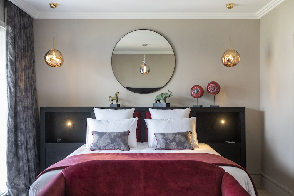 L Incomparable Hotel 24/64