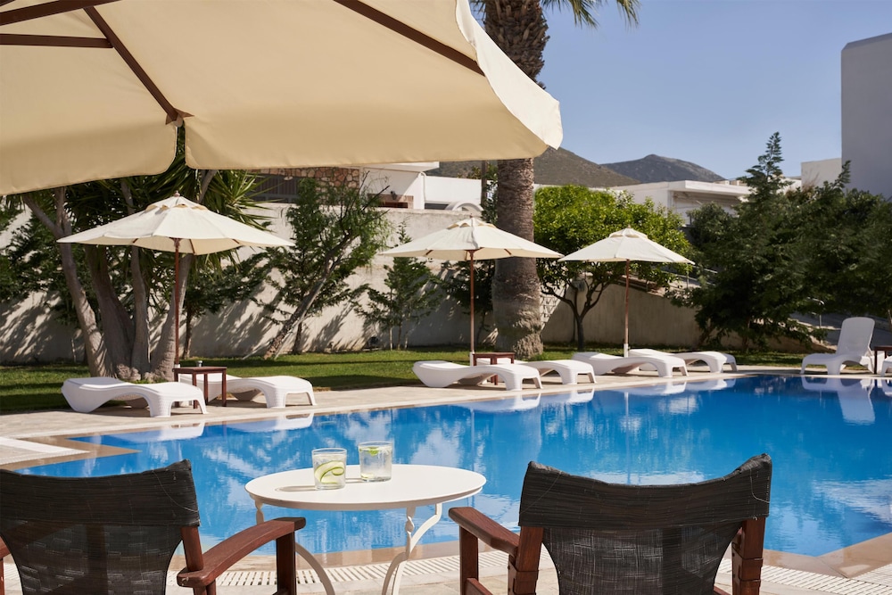 Polos Hotel Paros 70/90