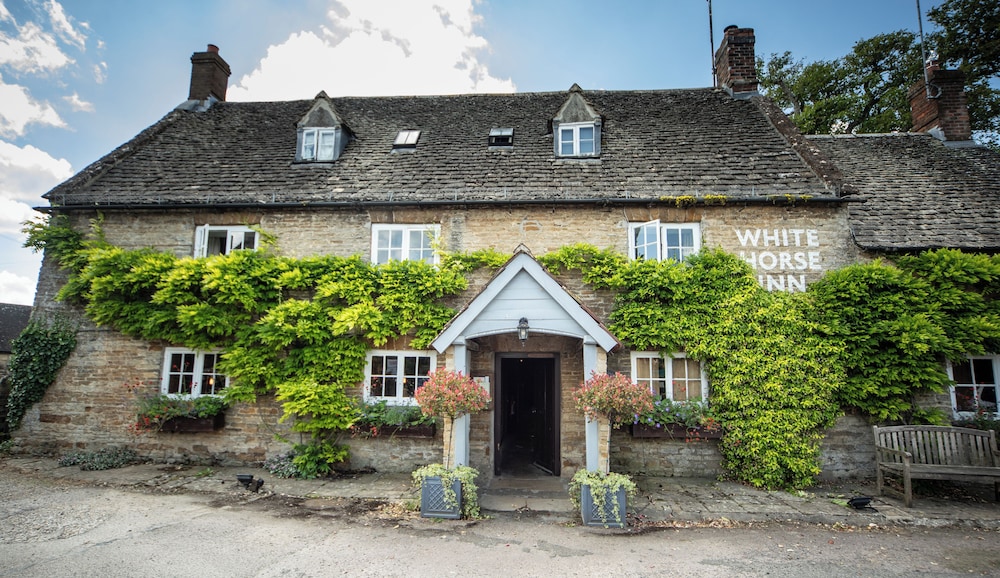 The White Horse Inn 4/62