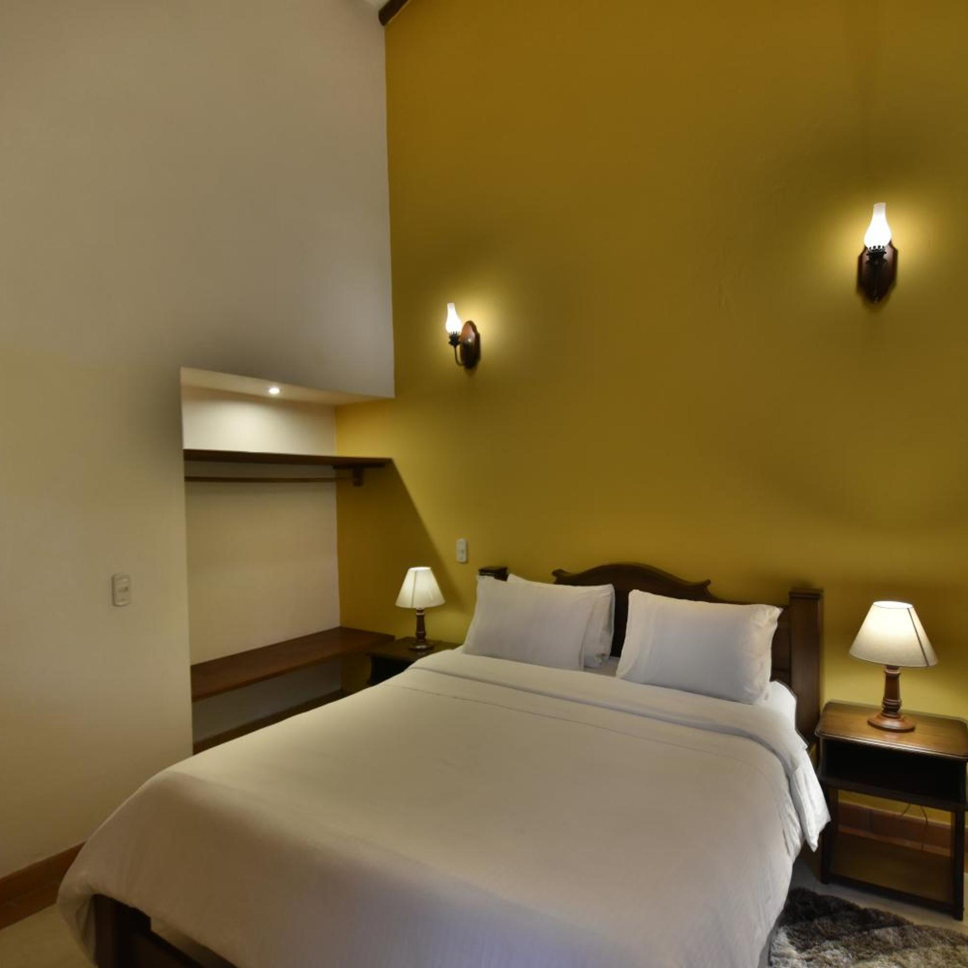 Hotel Jardines De La Villa 16/29
