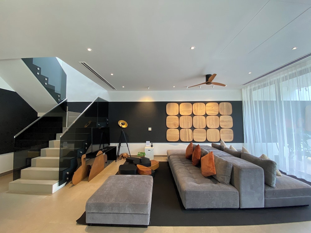 Sanctuary Resort Community 44/75