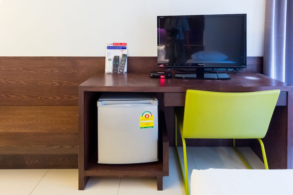 Collection O The Bangkok Airport Link Suite 45/56
