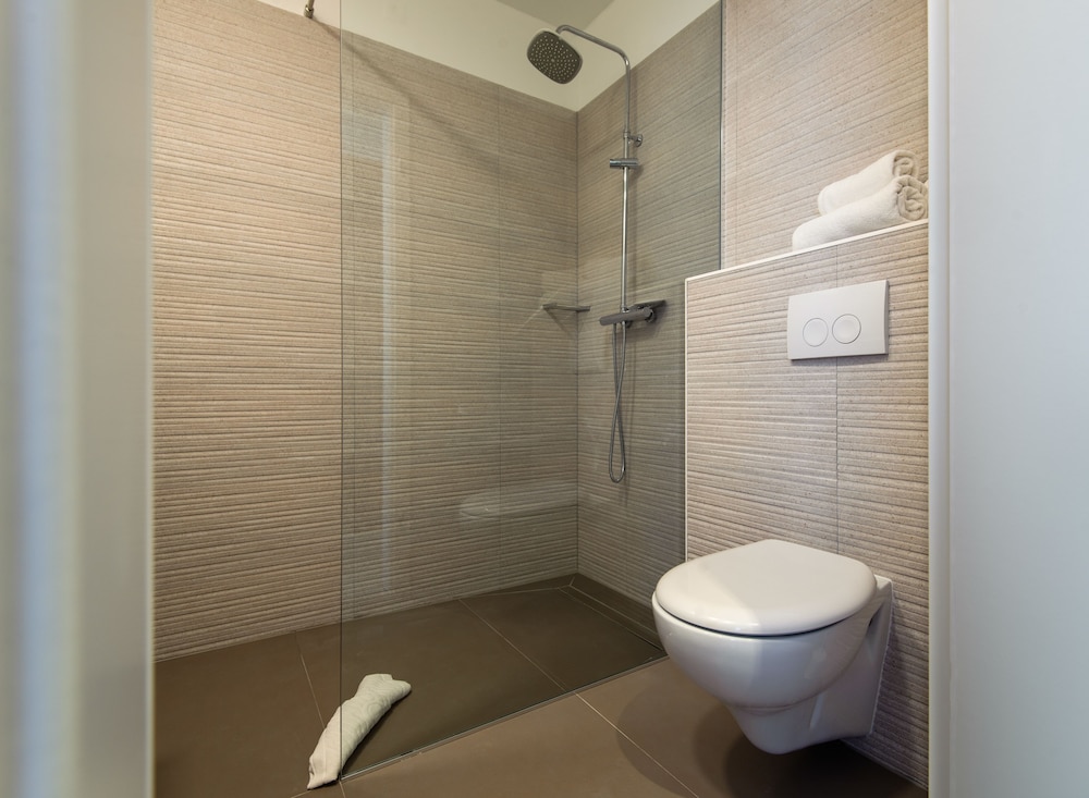 Boban Luxury Suites 72/80