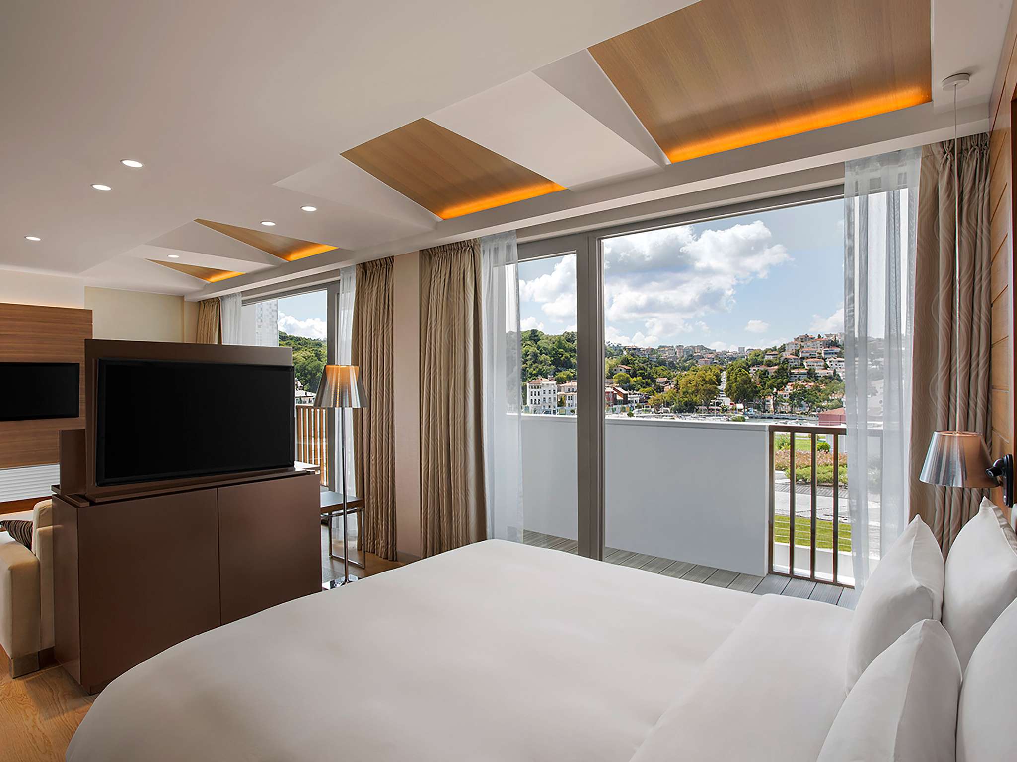 جناح ديلوكس بإطلالة على المرسى، The Grand Tarabya Managed by Accor 2/3