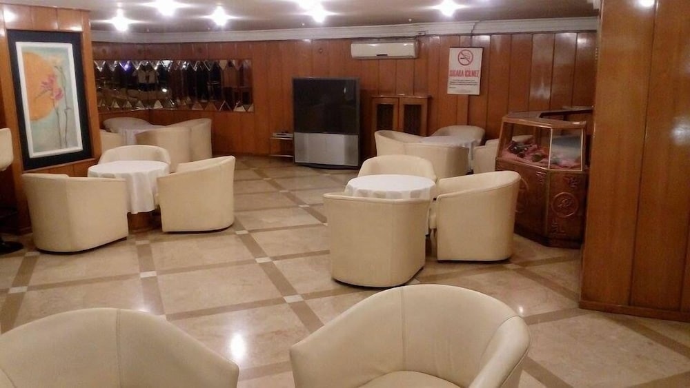 Spor Hotel 31/41
