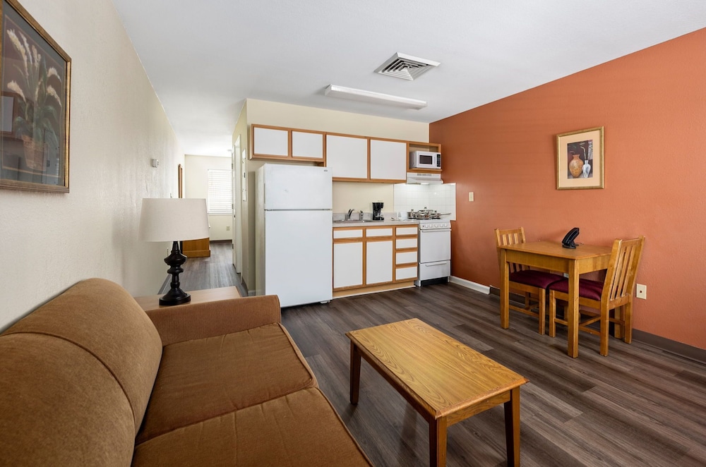 Affordable Suites Rocky Mount 39/66