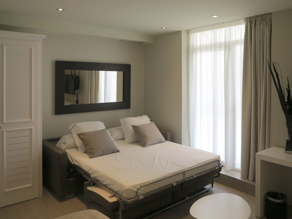 Serennia Exclusive Rooms 33/58