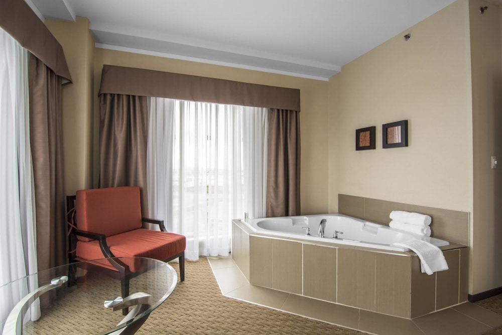 Comfort Suites Saskatoon 14/43
