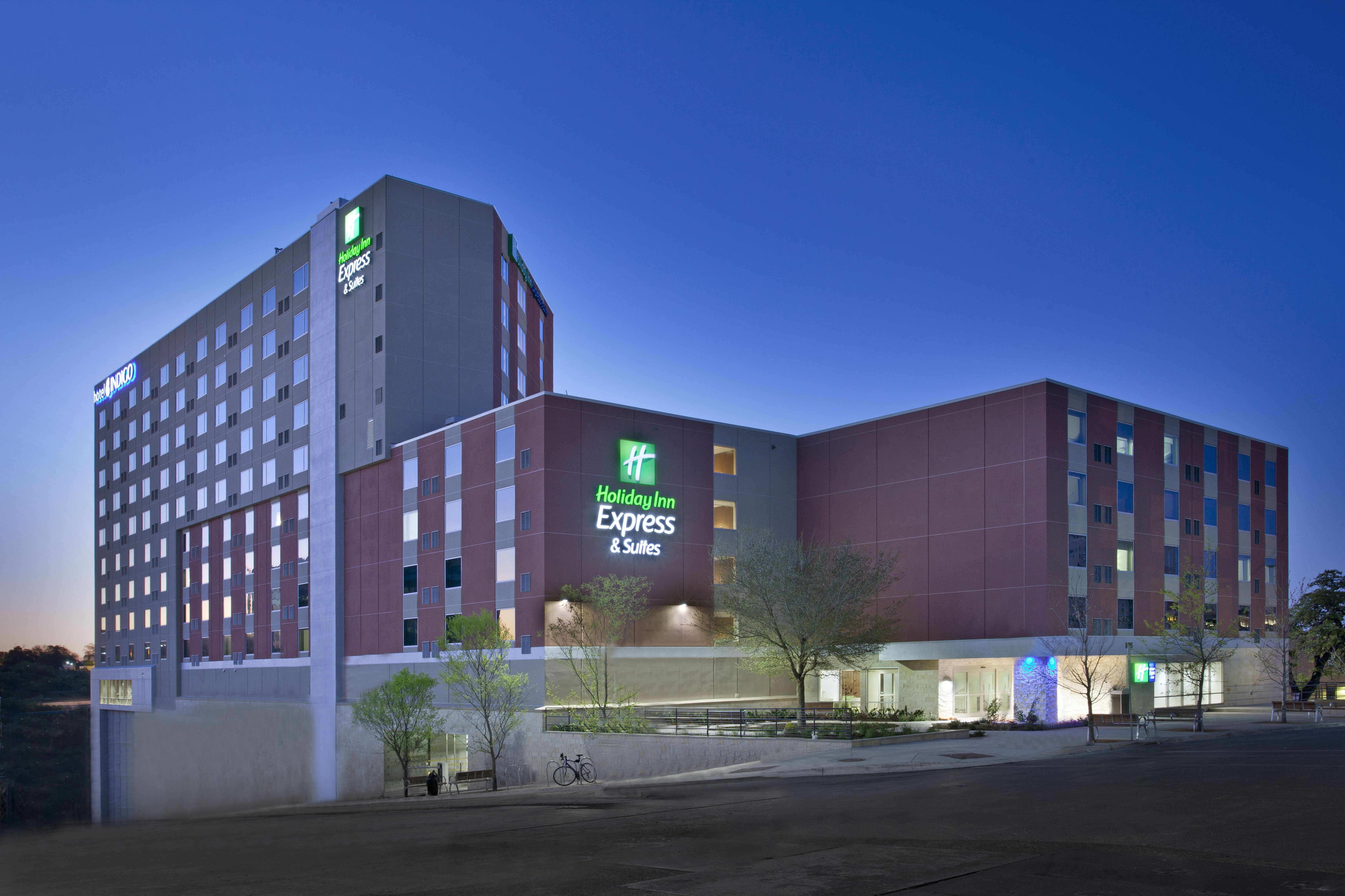 Holiday Inn Express and Suites Austin Downtown University in AUSTIN - TX