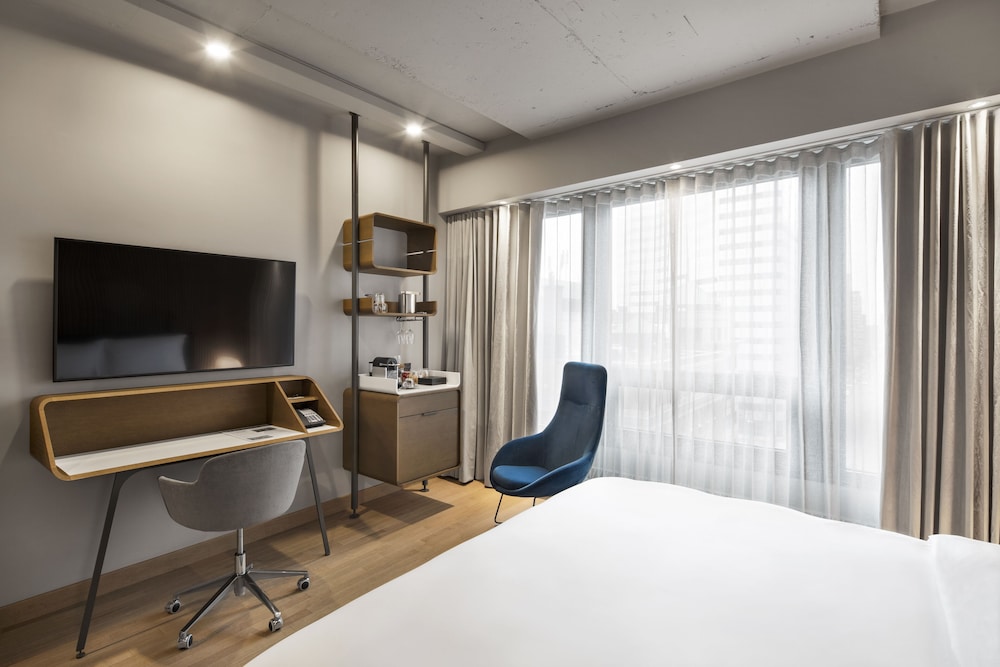 Le Germain Hotel Montreal 44/45