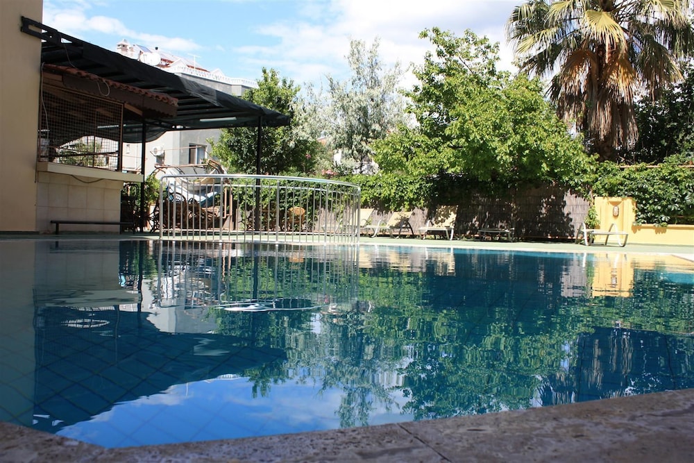 Marsyas Hotel 7/44