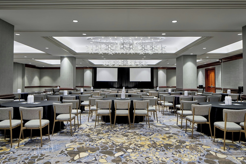 The Westin Charlotte 63/67