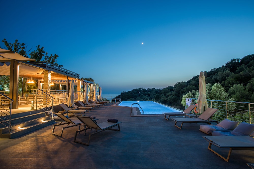 AQUA OLIVA RESORT 64/71