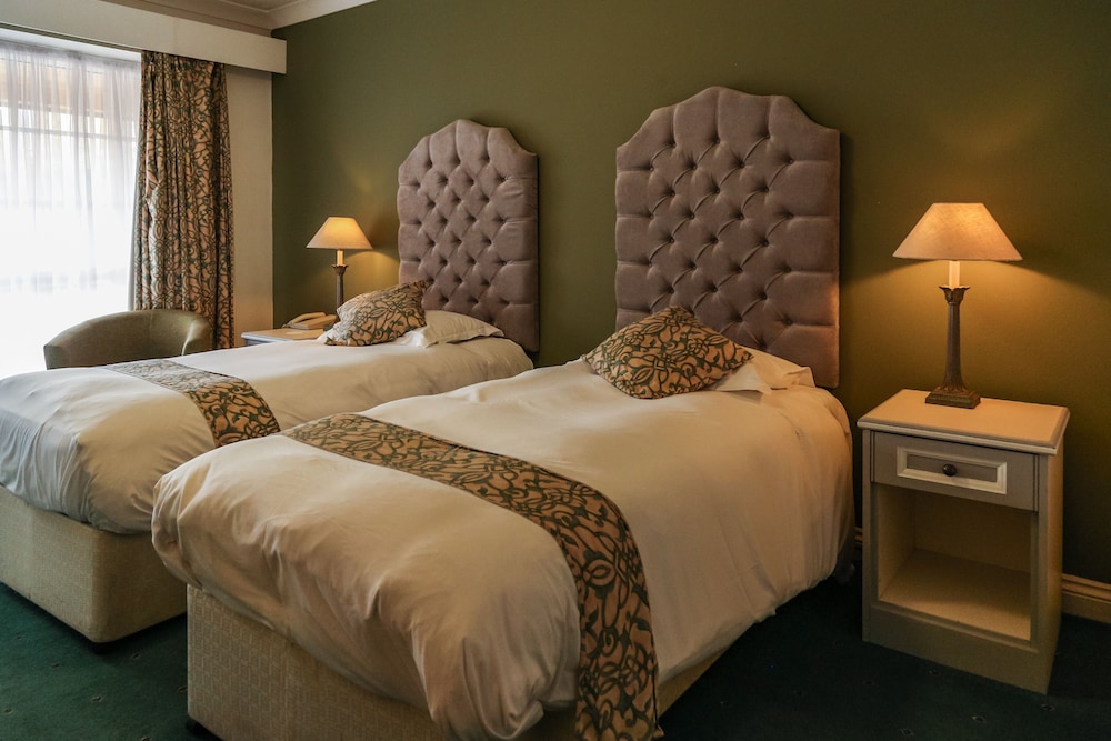 ROOM, TWIN BEDS, GROUND FLOOR