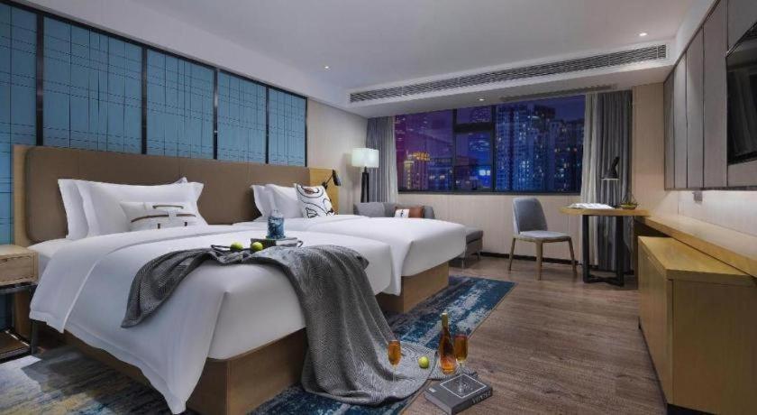 Echarm Hotel (Jingjiang Zhongzhou Road, Fanggu Street) 25/42