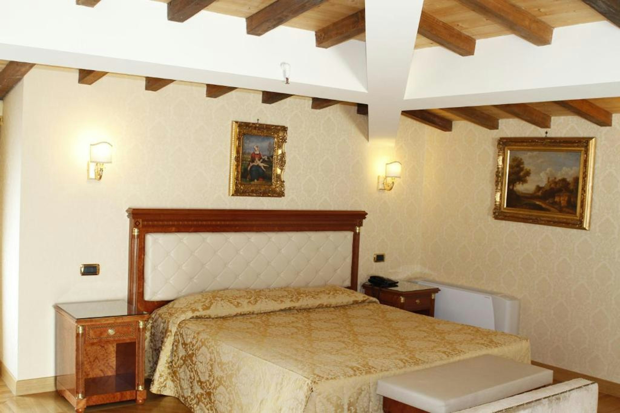 Hotel Villa Pinciana 7/52