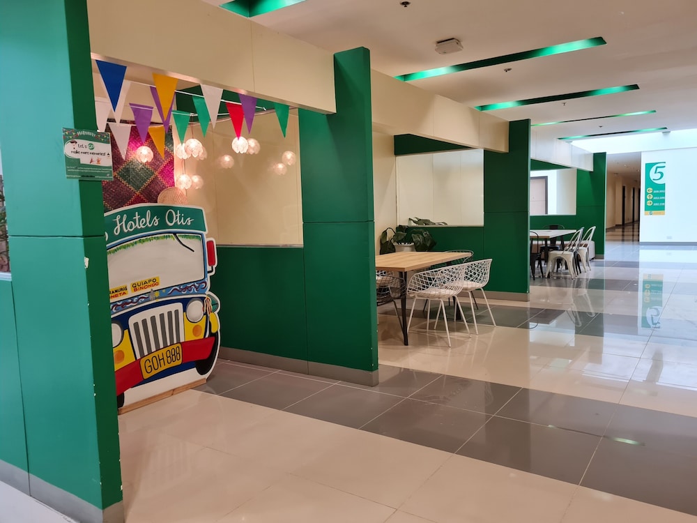 Go Hotels Otis Manila 41/49