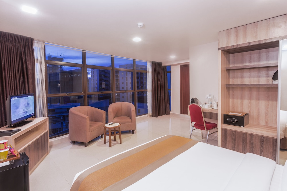 Champa Central Hotel 31/60