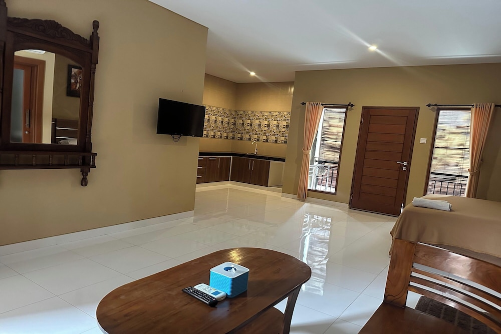 Gora Beach Inn 32/53