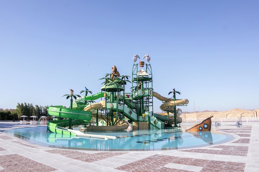 Sirena Beach Resort & Spa 49/50