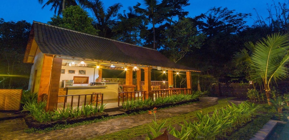 Jero Sebali Villa 40/48