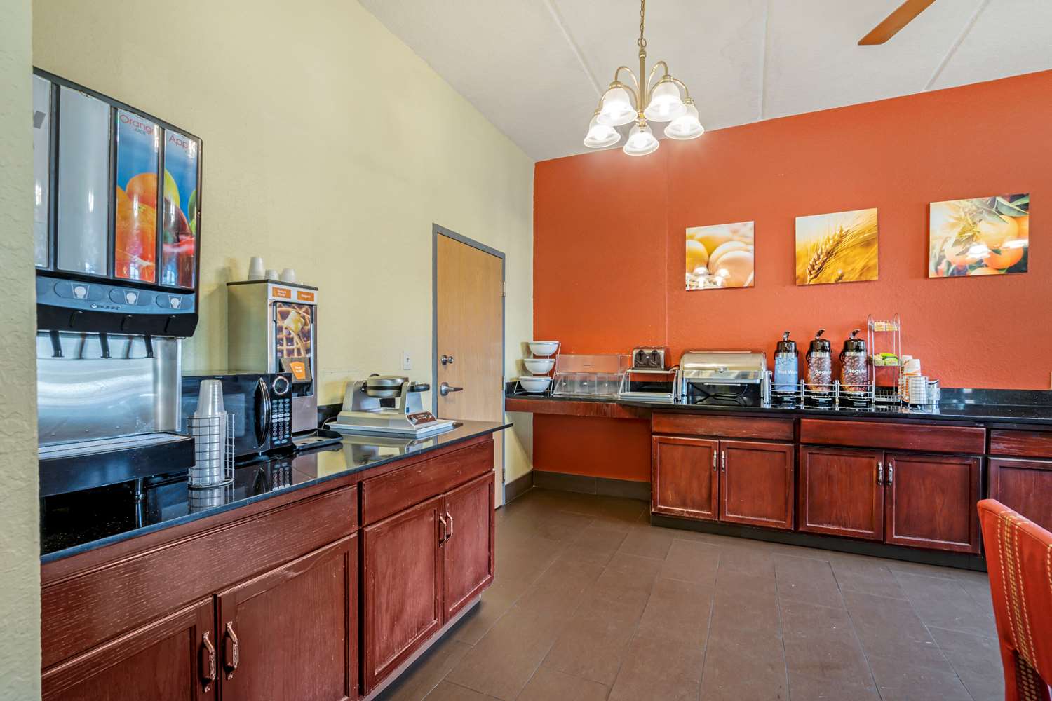 Comfort Inn Kissimmee Lake Buena Vista South 22/31