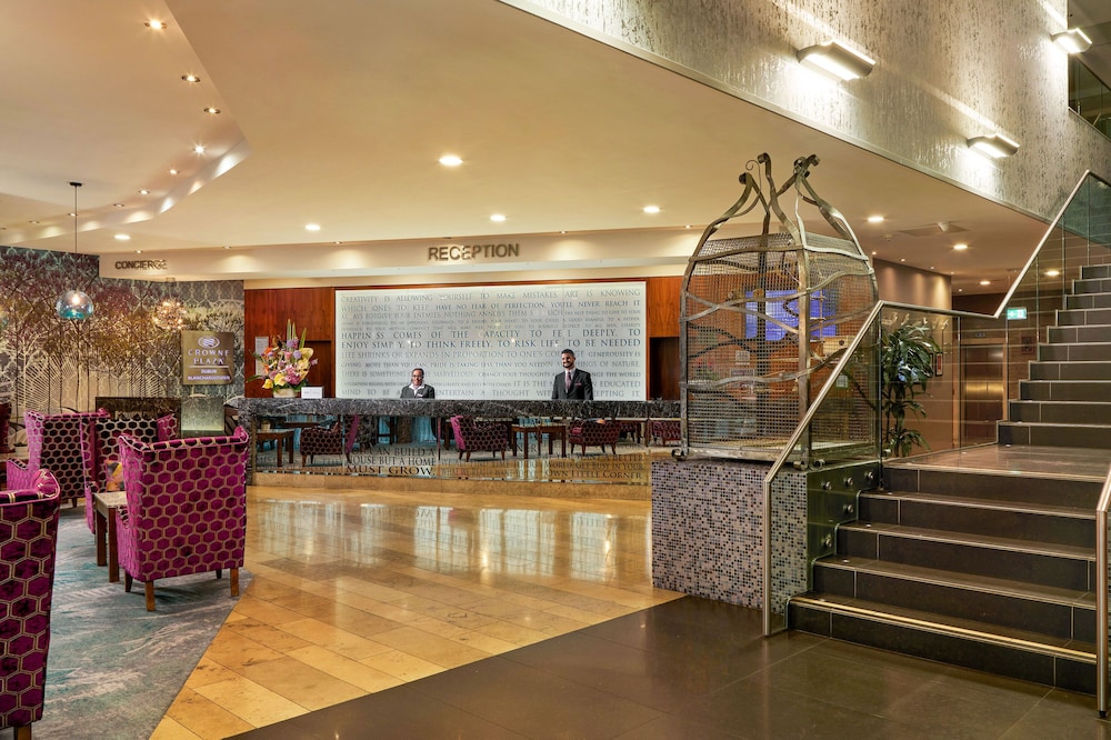 CROWNE PLAZA BLANCHARDSTOWN 6/76