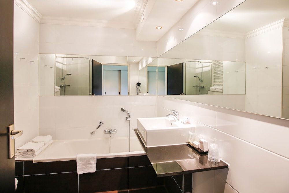 Van der Valk Hotel Apeldoorn De Cantharel 47/48