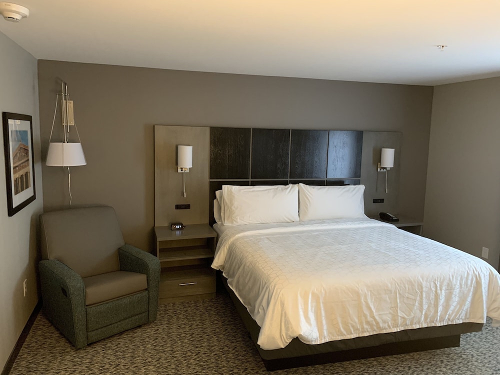 Candlewood Suites Lebanon 9/52