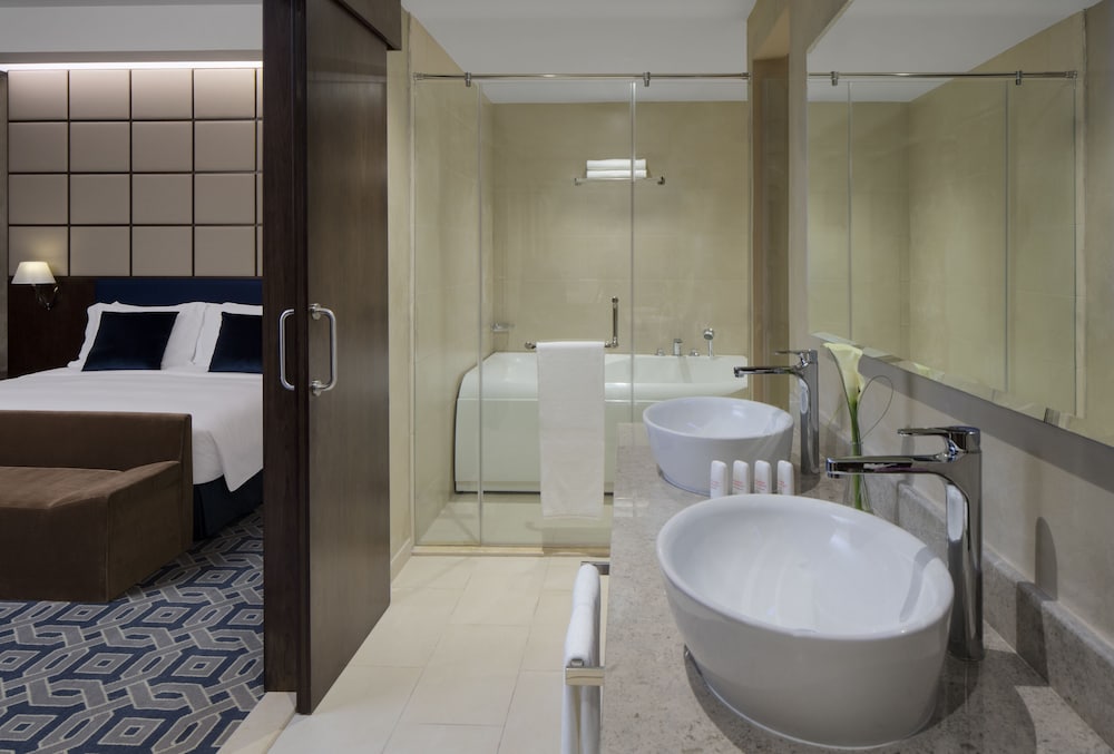 RADISSON BLU HOTEL, SOHAR 15/72