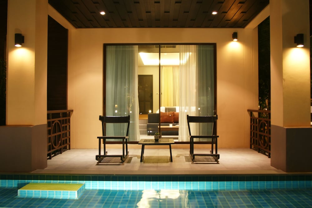 Long Beach Garden Hotel Pavilions 20/50
