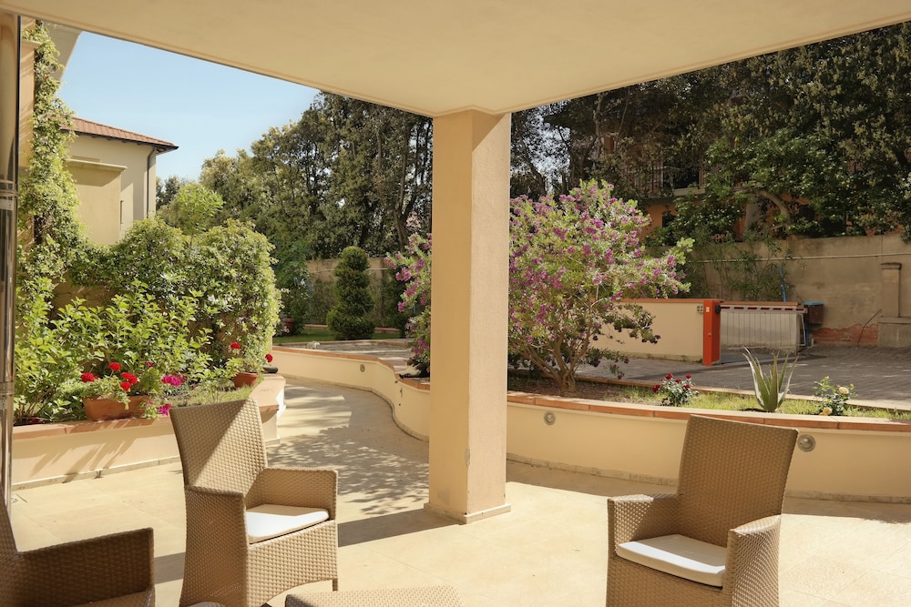 Residence Villa Lo Scoglietto 40/55