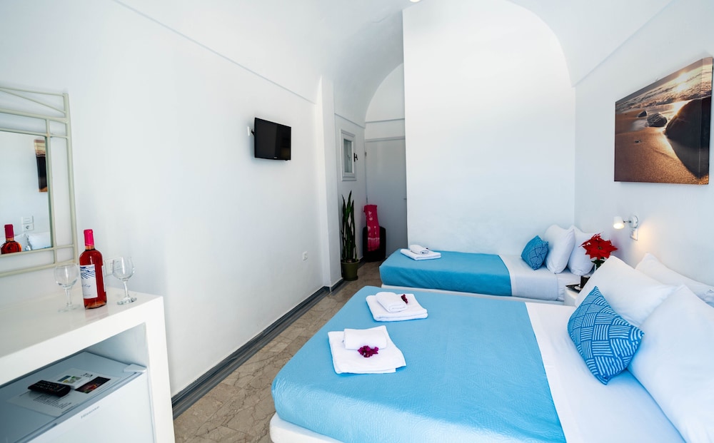 Join Us Low Cost Rooms 12/34