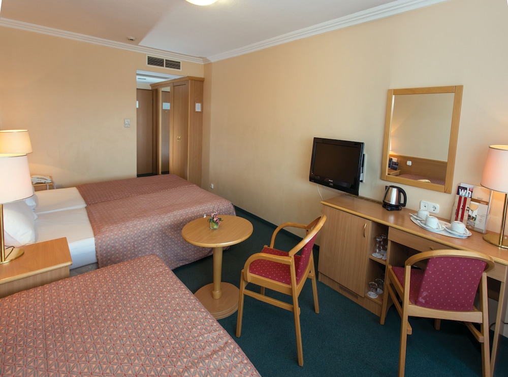 DANUBIUS HOTEL ARENA 45/73