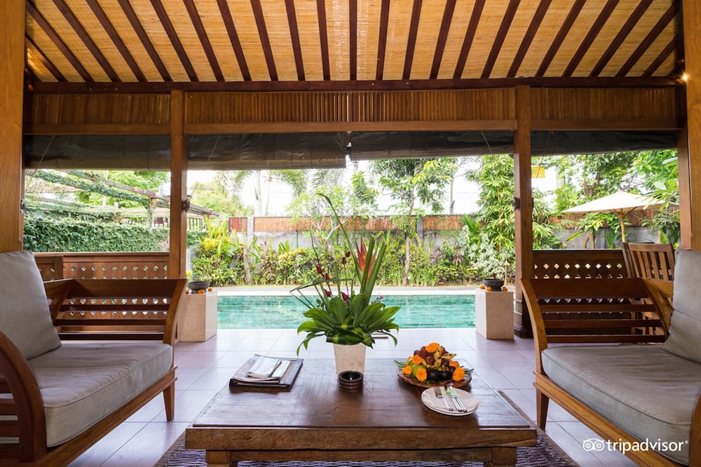 VILLA BERAWA BALI 64/77