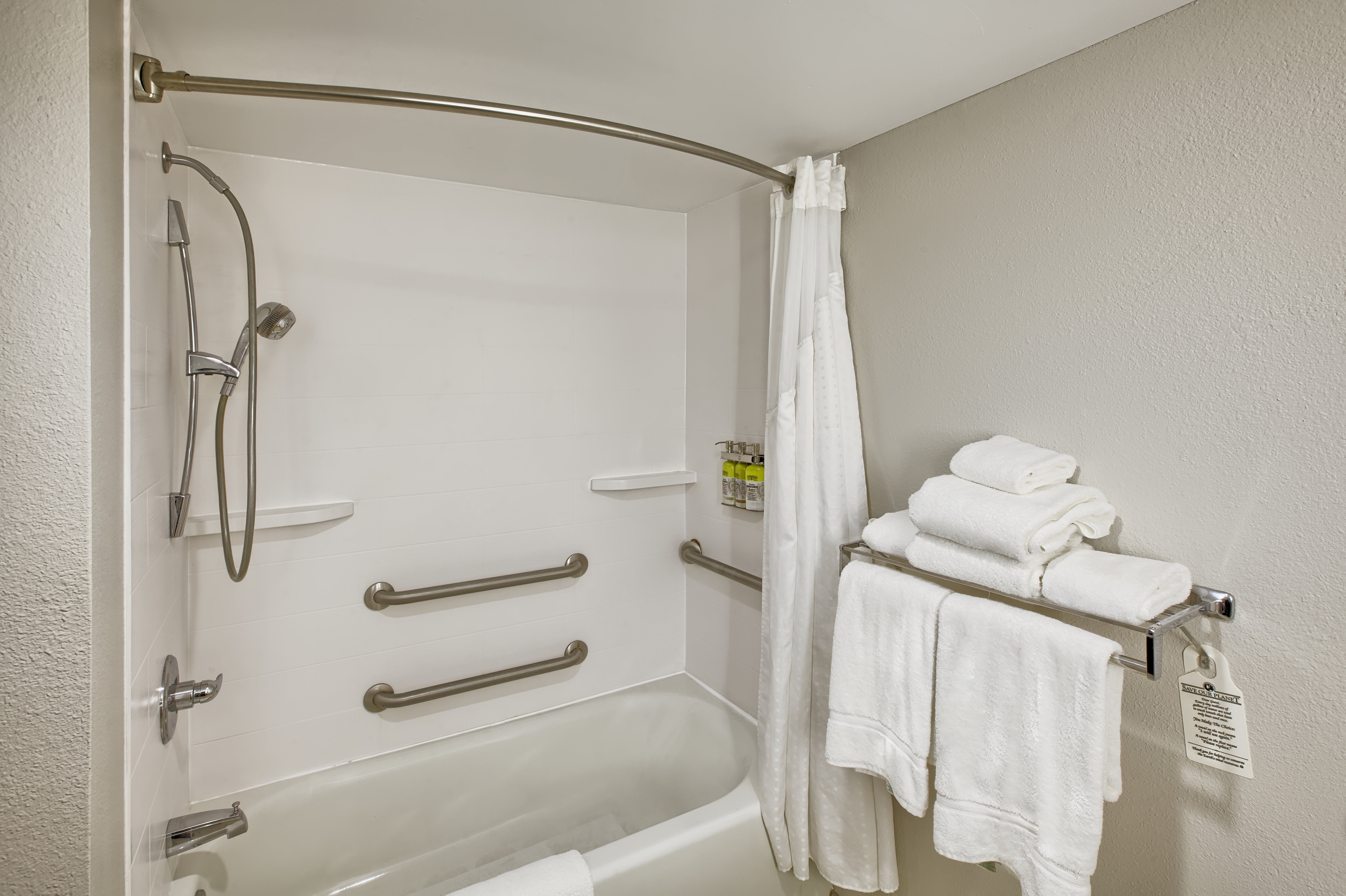 Holiday Inn Express Hotel Suites Raleigh North Wake Forest 74/76