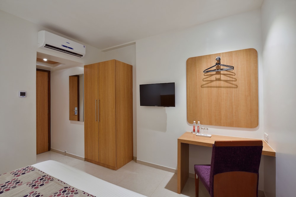Hotel Leafio Mumbai 30/33