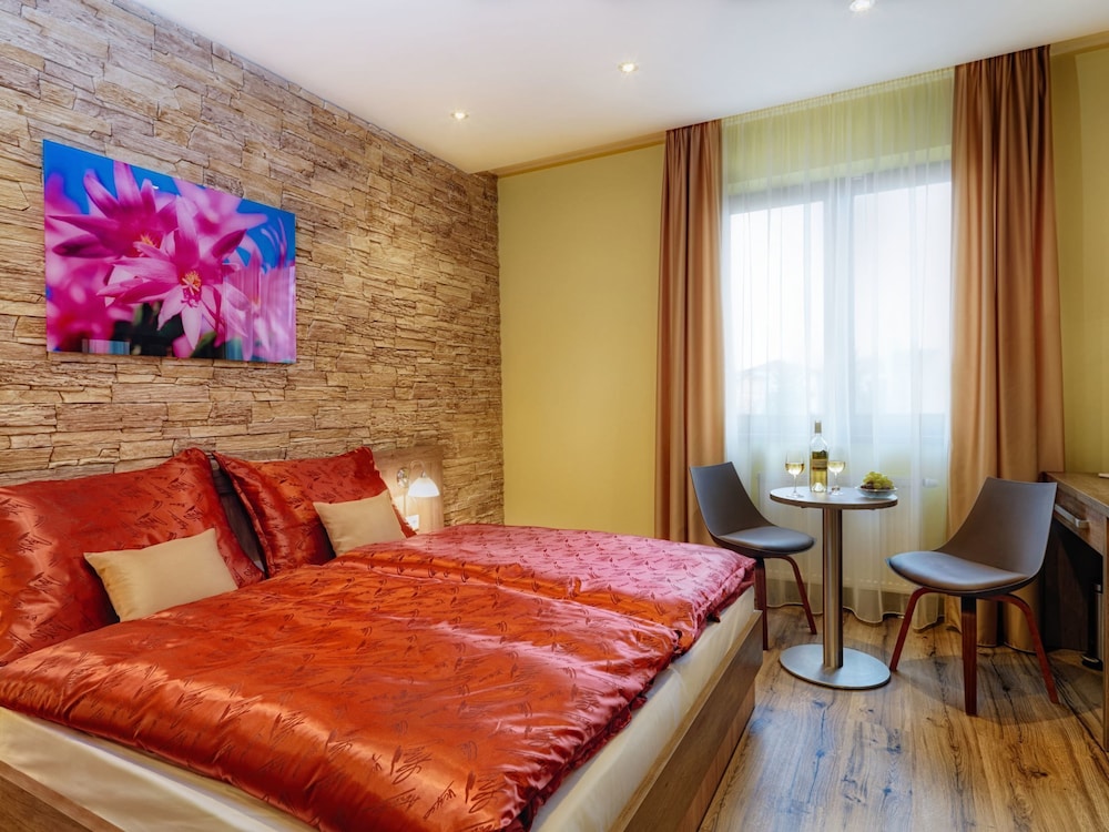 STANDARD, DOUBLE BED