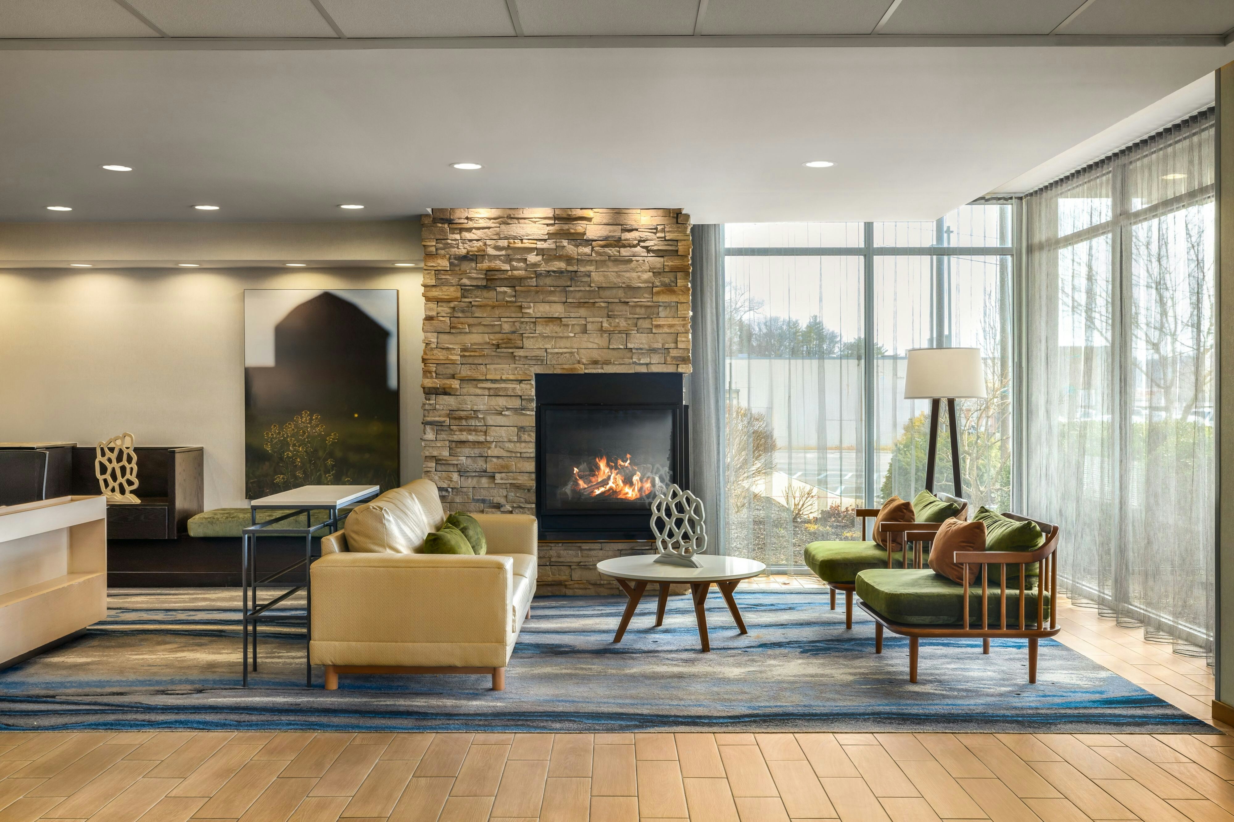 Fairfield Inn & Suites Athens 17/27