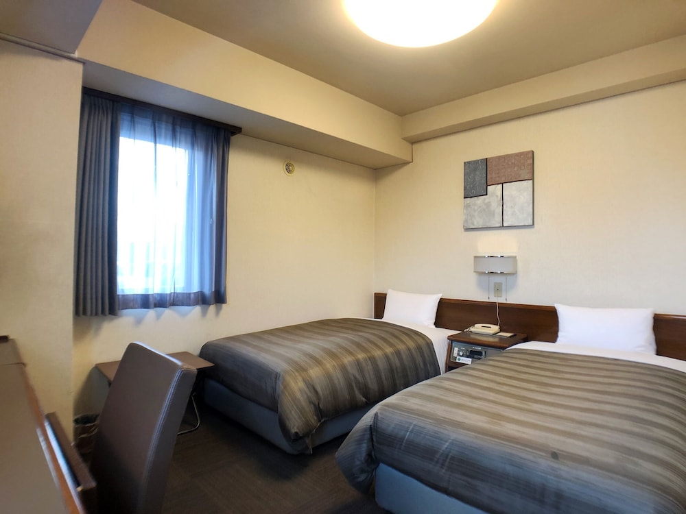 HOTEL ROUTE-INN Ueda Route 18 8/43