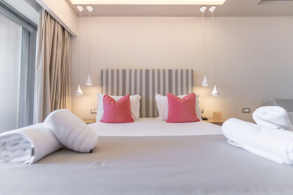 SUPERIOR, DOUBLE BED, SEA VIEW