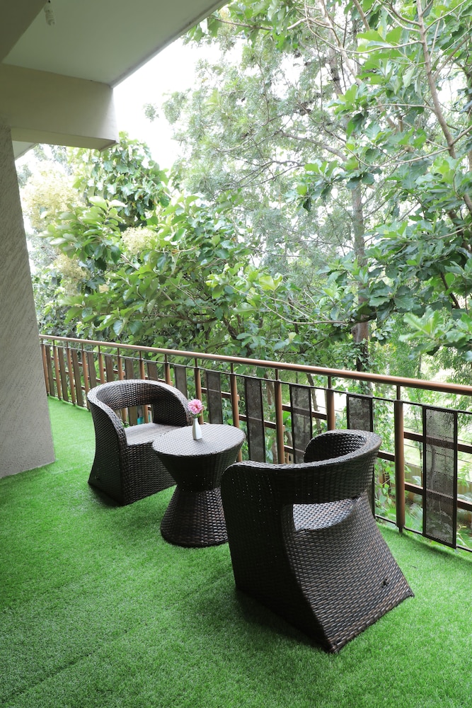 JalMahal Resort &amp; Spa 5/72