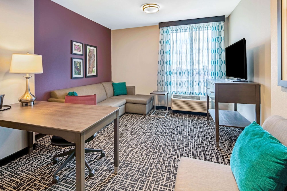 La Quinta Inn Suites By Wyndham Mcallen La Plaza Mall 39/62