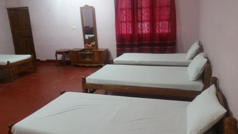 Sea View Beach Hotel 16/47