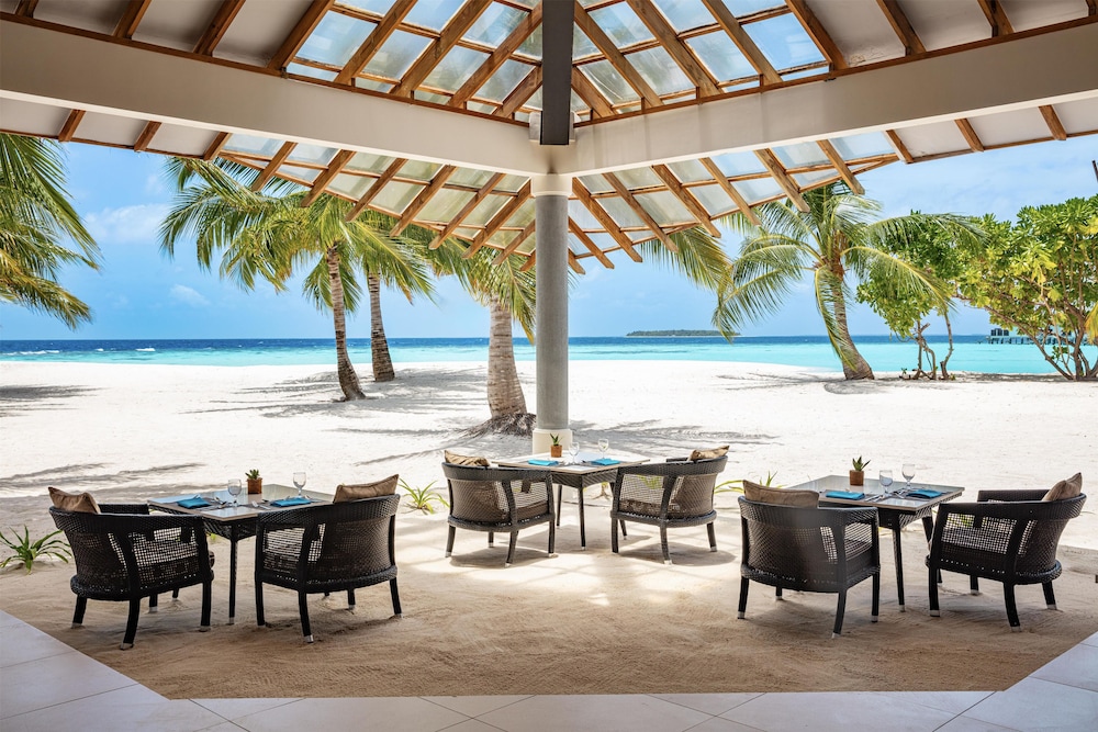 NH Collection Maldives Havodda Resort 65/81